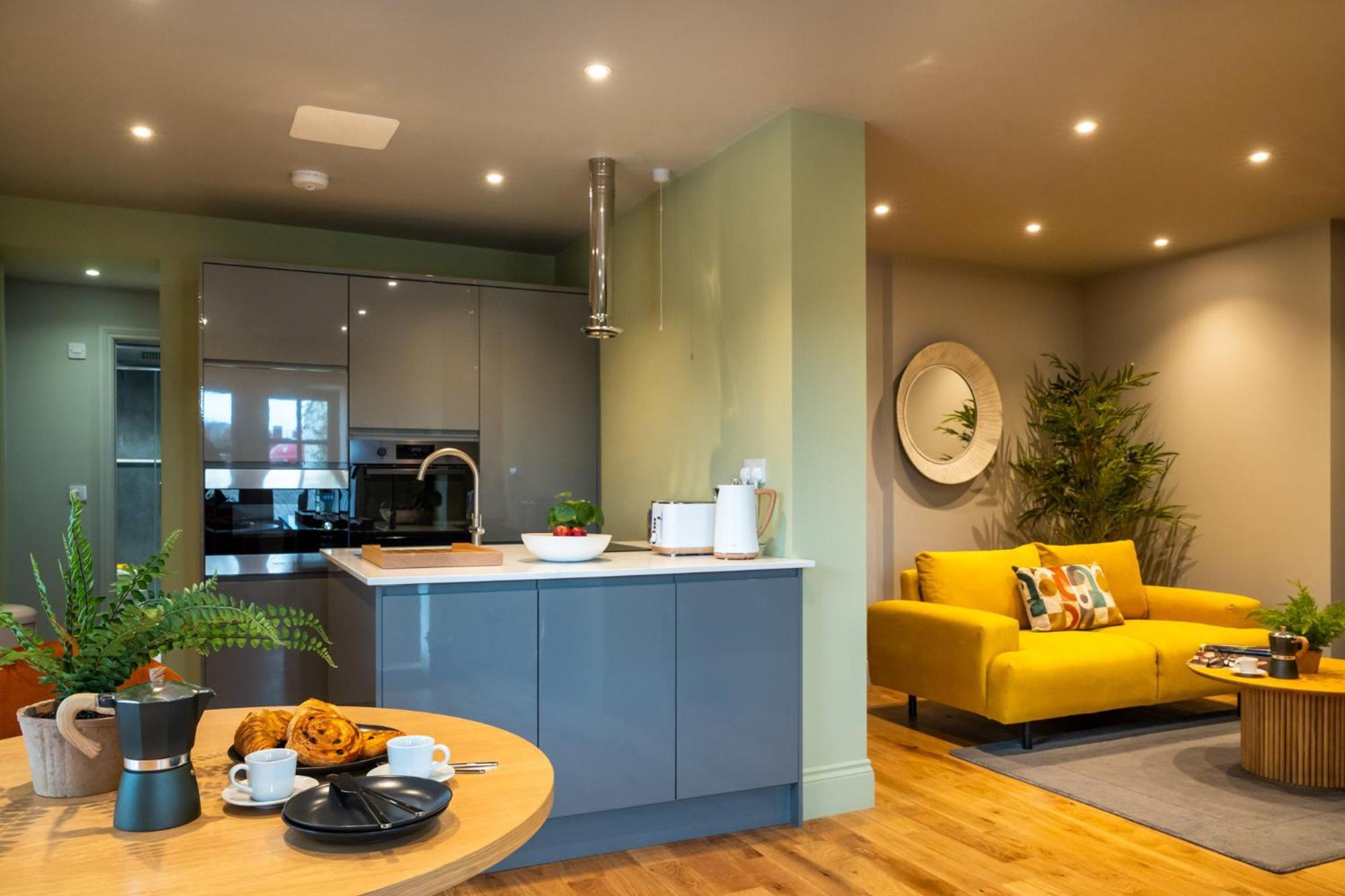 Commandery Vaults - Luxury Apartment In City Centre With Sky Tv Worcester Exterior foto
