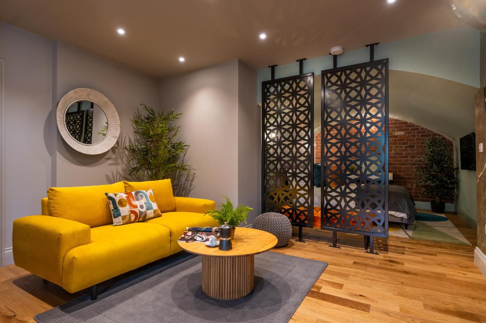 Commandery Vaults - Luxury Apartment In City Centre With Sky Tv Worcester Exterior foto