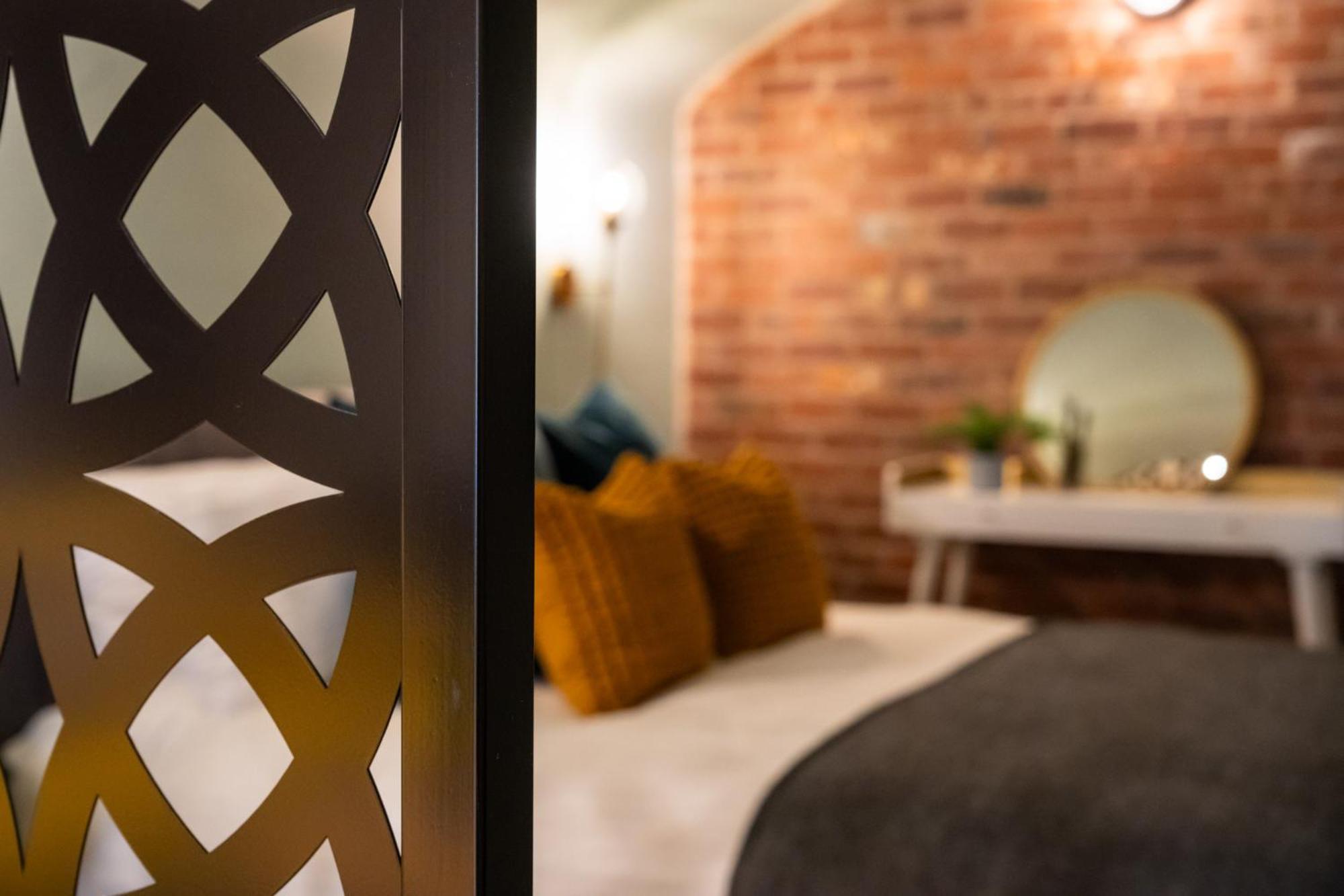 Commandery Vaults - Luxury Apartment In City Centre With Sky Tv Worcester Exterior foto