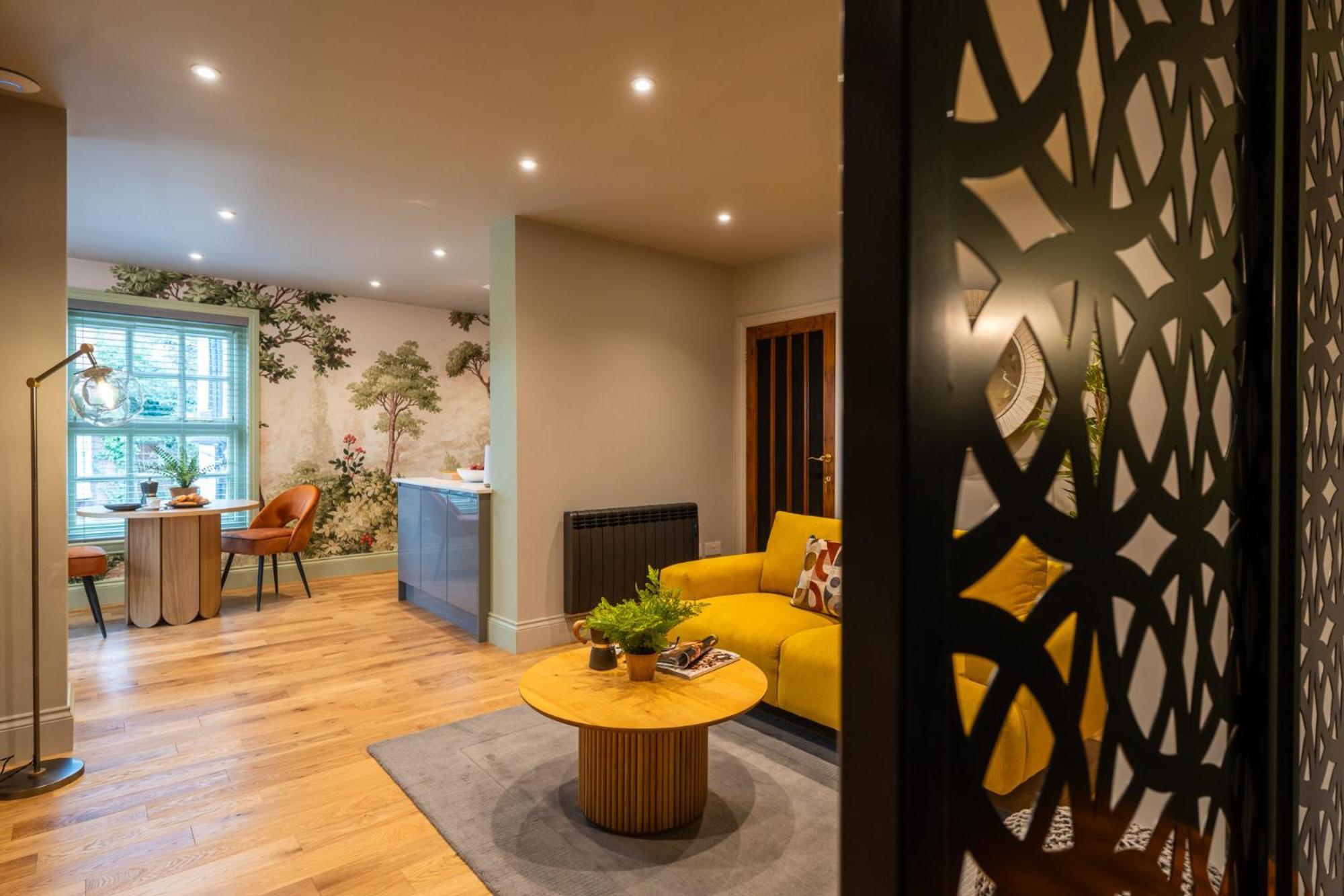Commandery Vaults - Luxury Apartment In City Centre With Sky Tv Worcester Exterior foto